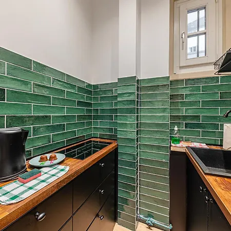 Parliament Retreat - With Ac And Balcony * Budapest